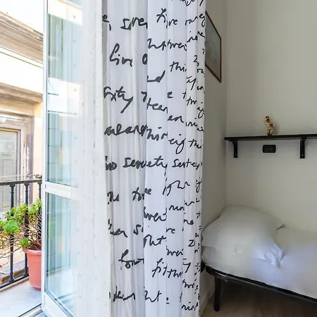 Antica Bed & Breakfast Naples