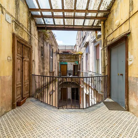Antica * Naples