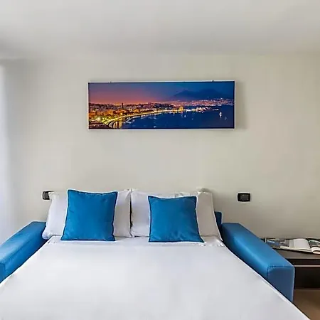 Antica Oda ve Kahvaltı Napoli