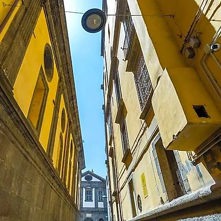 Antica 4* نابولي