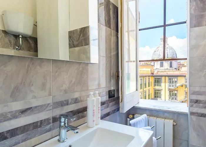 Antica 4* נאפולי