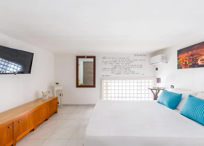 Antica 4* Неаполь