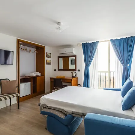 Antica Oda ve Kahvaltı 4*
